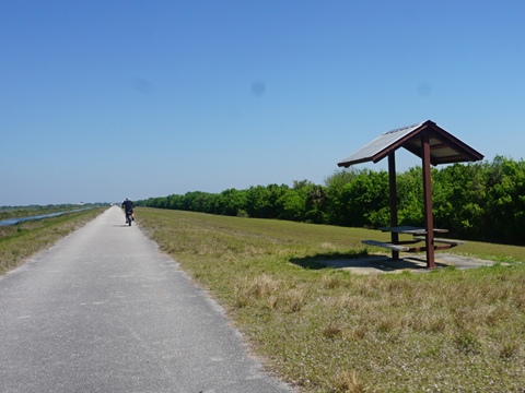 Lake Okeechobee Scenic Trail, Northeast section