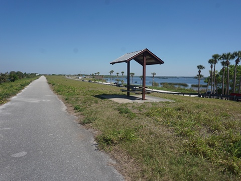 Lake Okeechobee Scenic Trail, Northeast section