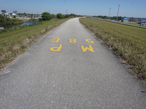 Lake Okeechobee Scenic Trail, Northeast section