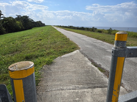Lake Okeechobee Scenic Trail, Southeast Section