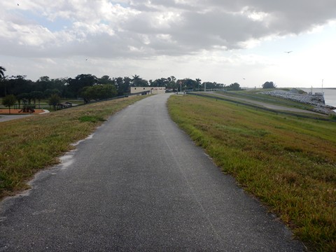 Lake Okeechobee Scenic Trail, Southeast Section