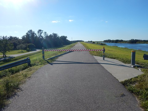 Lake Okeechobee Scenic Trail, Moore Haven